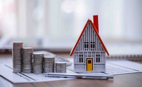 Grunderwerbsteuerrechtliche Anzeigepflicht eines Notars: Keine Wiedereinsetzung in den vorigen Stand bei Fristversäumnis