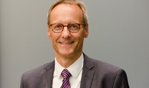 Porträtfoto des Vizepräsidenten des Bundesfinanzhofs Meinhard Wittwer