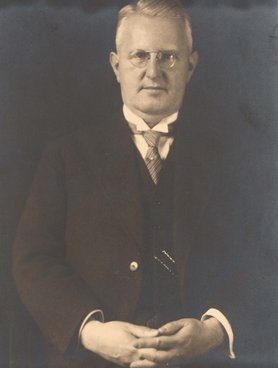 Dr. Otto Veiel Dr. Otto Veiel