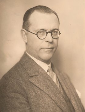 Dr. Heinrich Schmittmann, Präsident des Obersten Finanzgerichtshofs Dr. Heinrich Schmittmann
