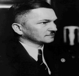 Porträt des Staatssekretärs des Reichsfinanzministeriums Fritz Reinhardt